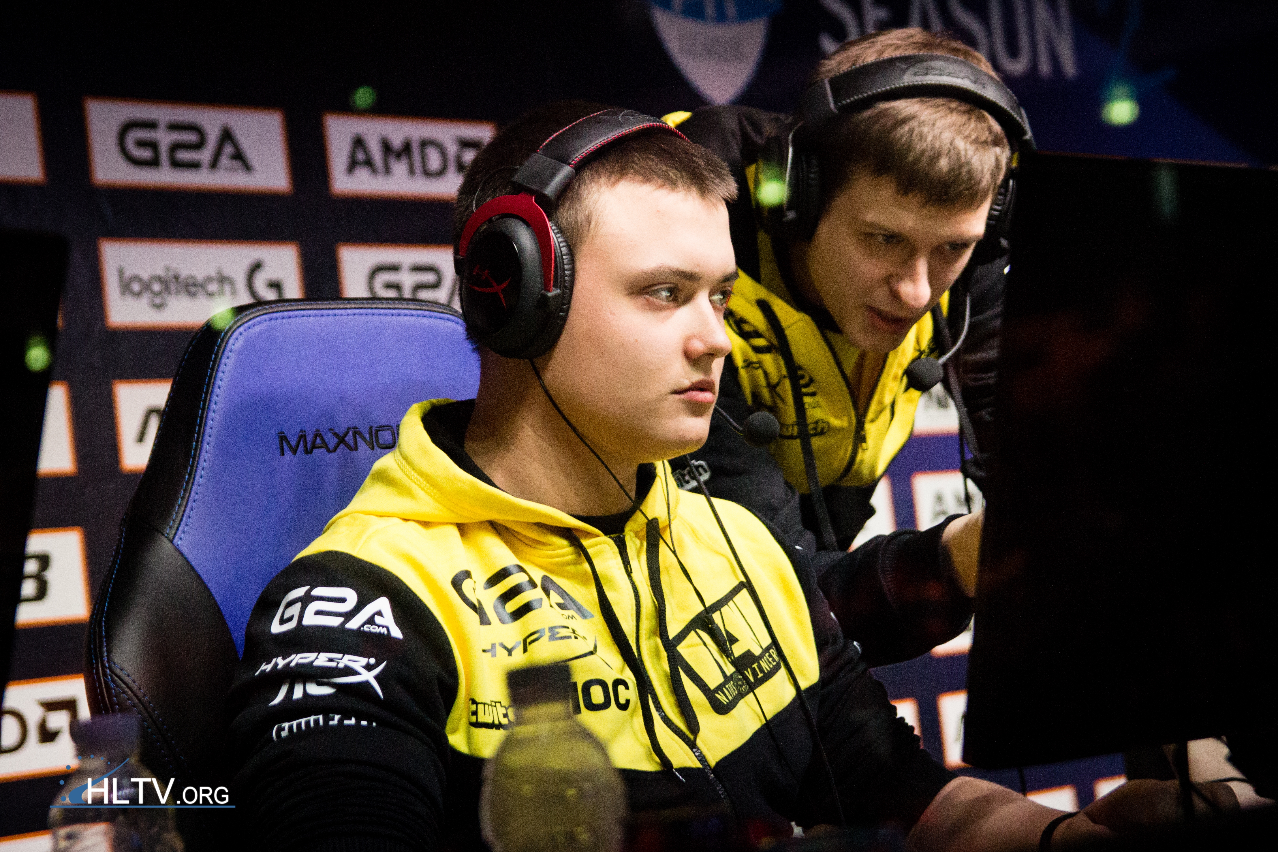 Hot v. Seized CS go. Starix CS go. HLTV. СИЗД хлтв.